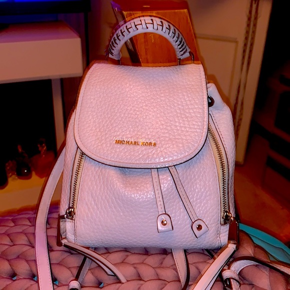 MICHAEL MICHAEL KORS
Viv Extra-Small Pebbled Leather Backpack Violet - Picture 3 of 4